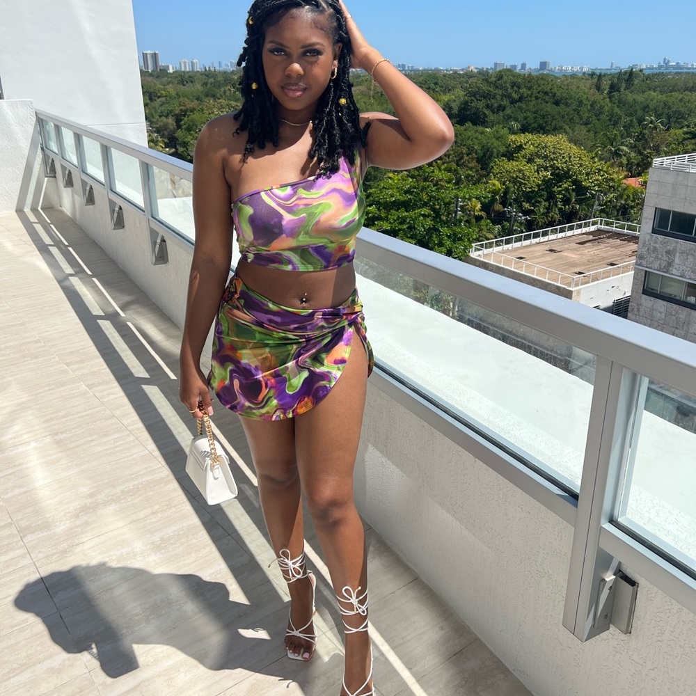 Two piece set